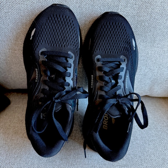 Brooks Adrenaline GTS23  Womens Black Size 6 - No box - See Comments-  FREE SHIP - Picture 3 of 15